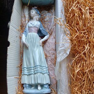 LLADRO SPAIN COLLECTIBLE PRCELAIN